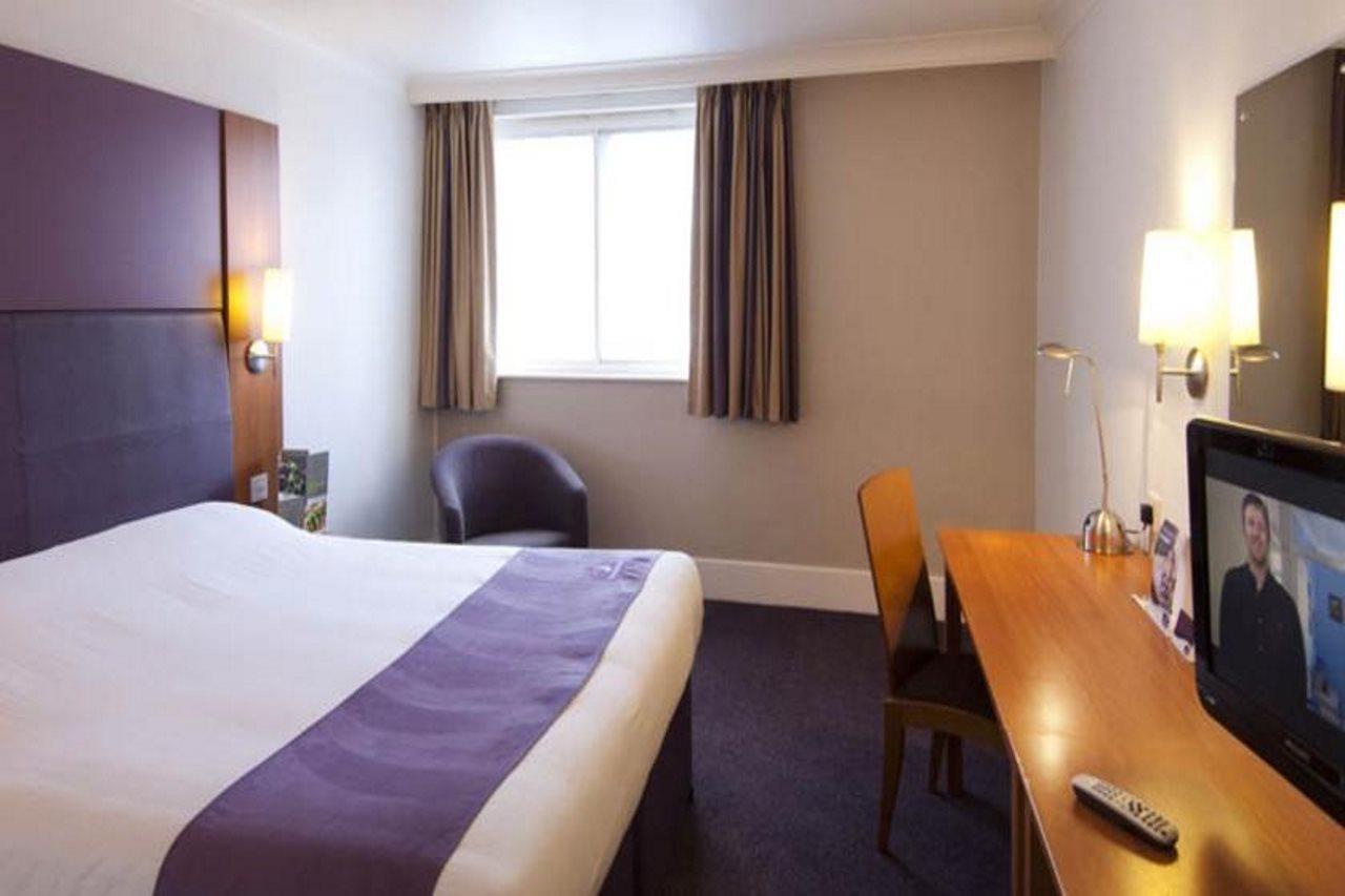 Premier Inn Skipton North Gargrave Exterior foto